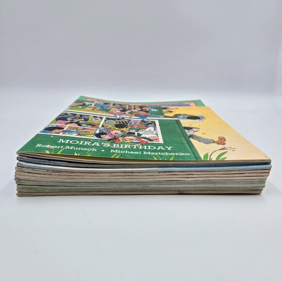 Robert Munsch Book Lot 11 Books Paperback 1987 - 2012 Read - Picture 15 of 16